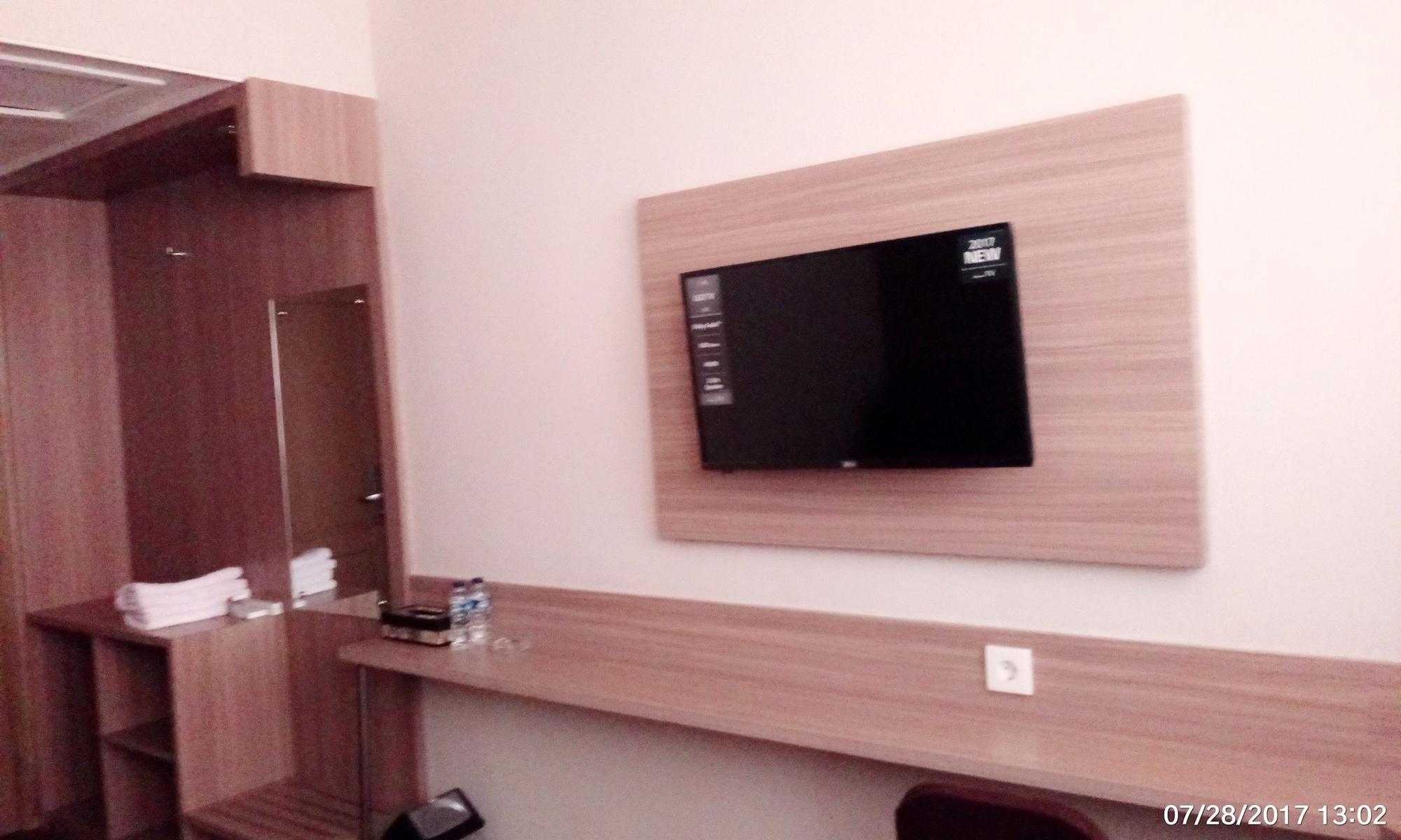 Hotel Ogh Doni Yogyakarta Bagian luar foto